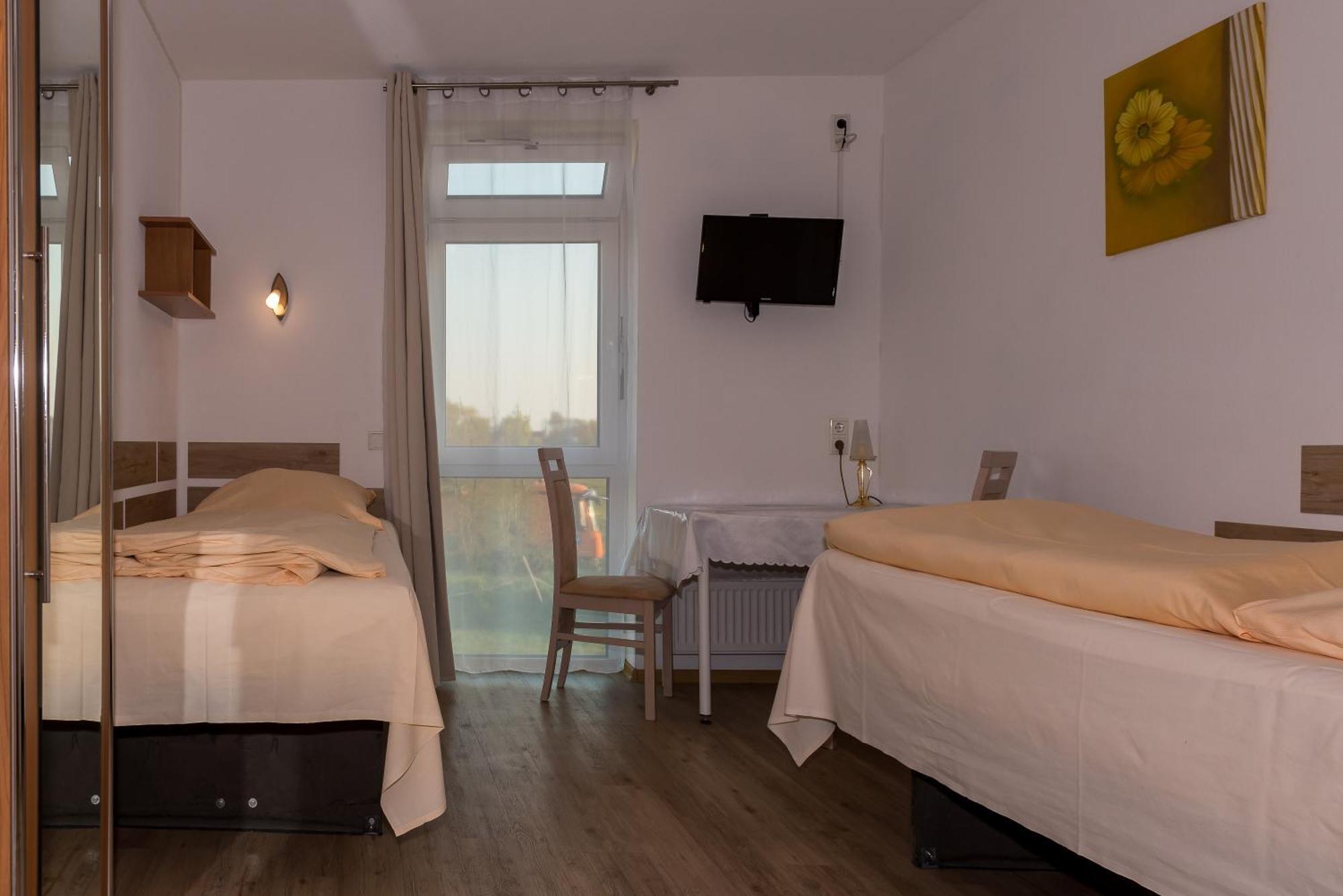I-Motel Обертсхаузен Экстерьер фото