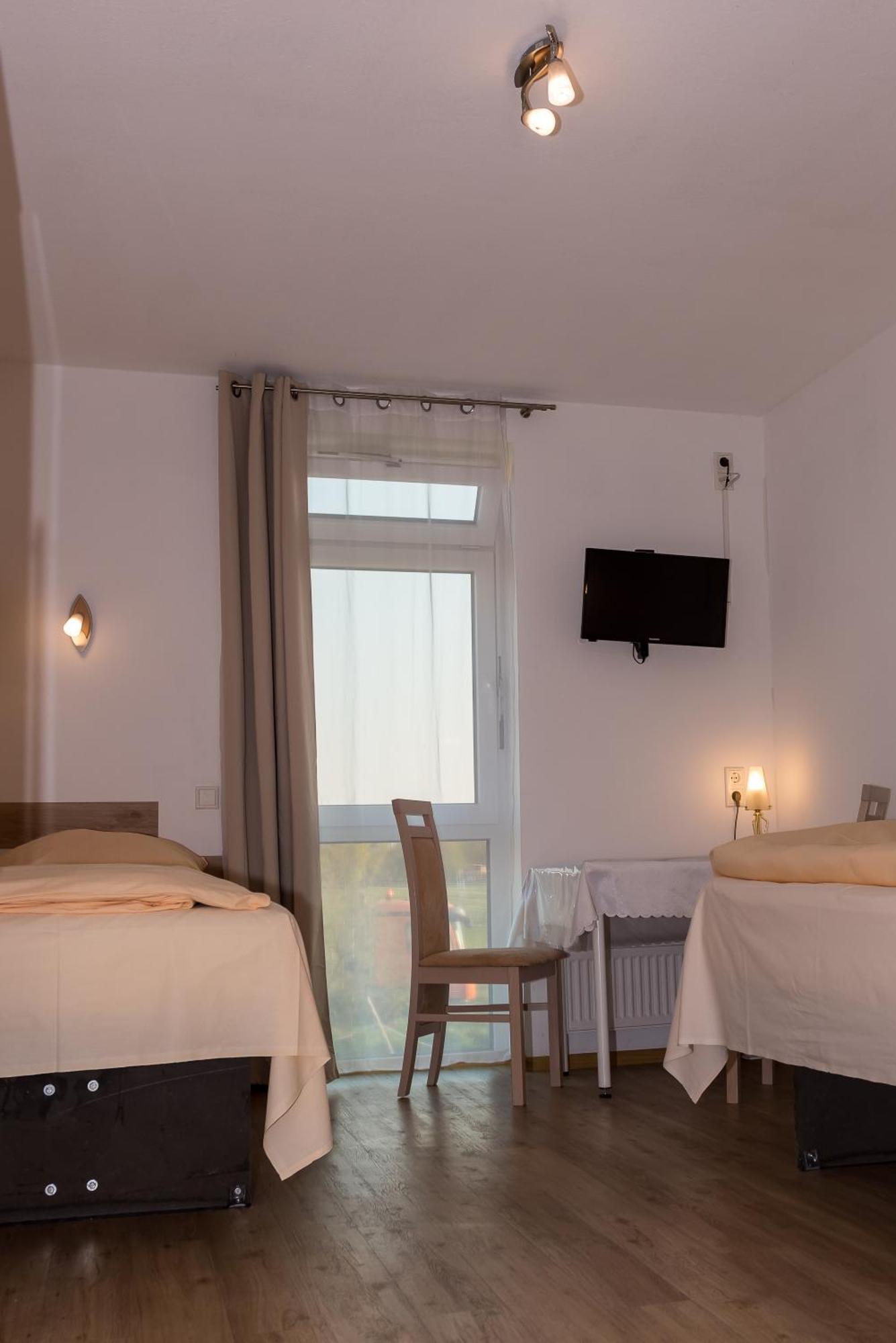 I-Motel Обертсхаузен Экстерьер фото